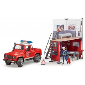 Bruder BWORLD Hasičská stanice, Land Rover a hasič