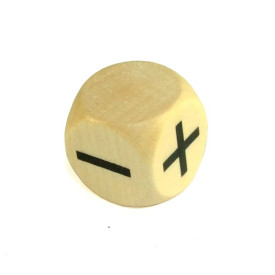 Kostka Fate (dřevěná)