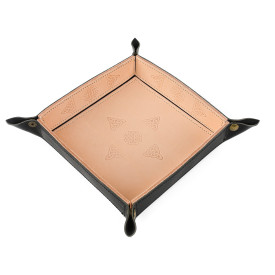 Kožená podložka na házení kostek s motivem